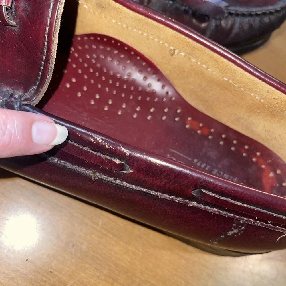 GH Bass & Co. Kiltie Tassel Loafer Men 11 D Burgundy Classy Sophisticated Preppy